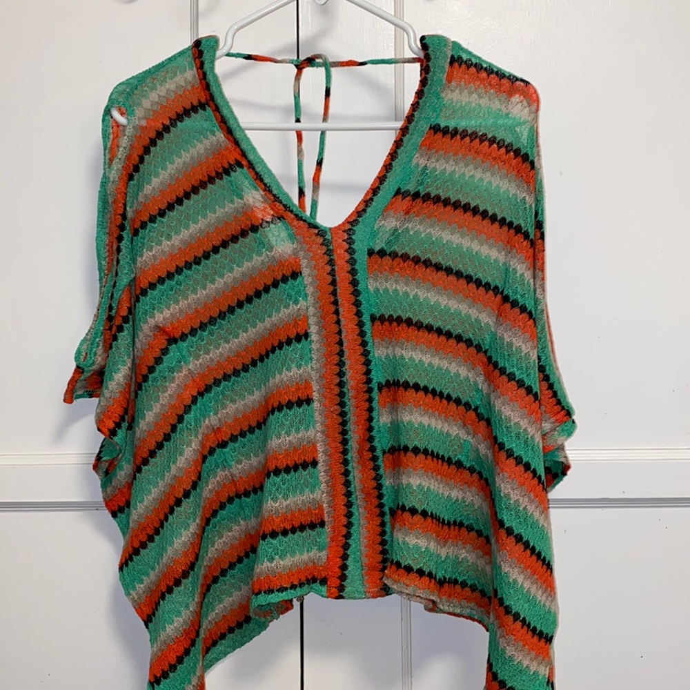 Bella Fantasia Small Red Green Orange Black Weave Knit Pullover